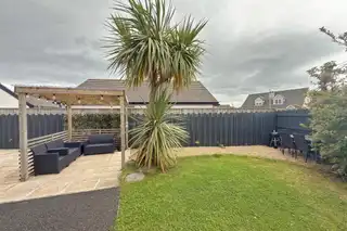 85 Primrose GardensImage 12