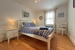 11 Seaport ApartmentsImage 7