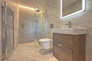 27 Causeway StreetImage 26