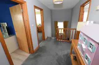 3 Turnstone ViewImage 15