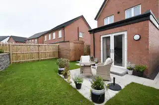 2 Oak Meadow GreenImage 18