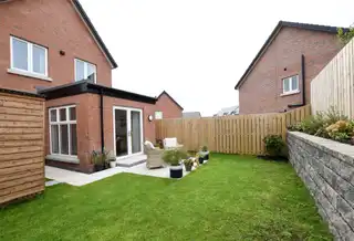 2 Oak Meadow GreenImage 19