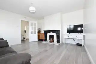 4 Regency DriveImage 3