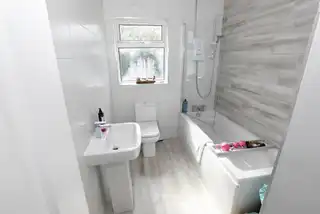 4 Regency DriveImage 11