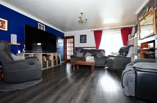 9 Mandeville AvenueImage 5