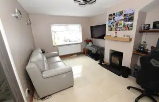 8 Upper Movilla StreetImage 3