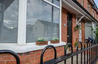 142 Ravenhill AvenueImage 4