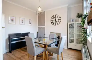 142 Ravenhill AvenueImage 20