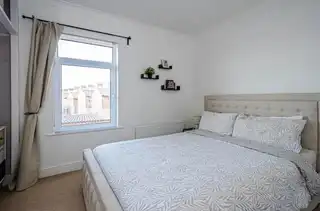 142 Ravenhill AvenueImage 33