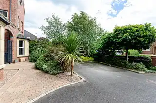6 Kingsway ParkImage 2