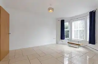 6 Kingsway ParkImage 7