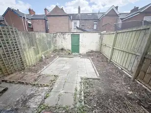 69 Willowfield ParadeImage 12