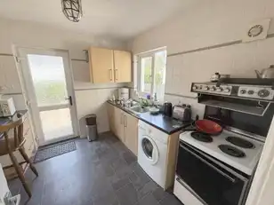 13 Chesham DriveImage 4