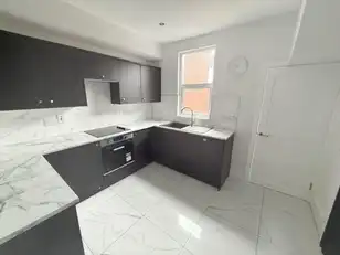 86 Belmont AvenueImage 5
