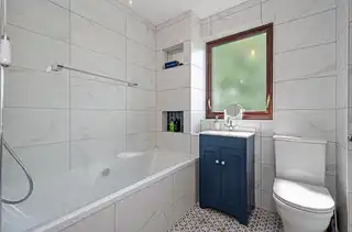 2 Thornhill GroveImage 44