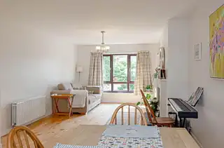2 Thornhill GroveImage 11