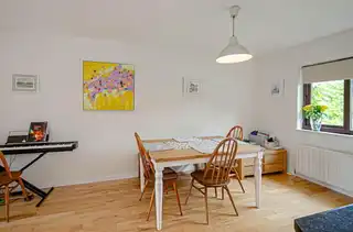 2 Thornhill GroveImage 10