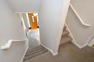 2 Thornhill GroveImage 8