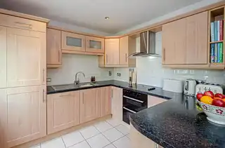 2 Thornhill GroveImage 19