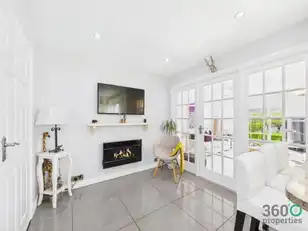 10 Thornlea AvenueImage 12