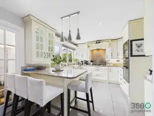 10 Thornlea AvenueImage 8