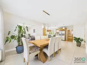 15 Mount Davys RoadImage 13
