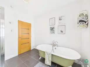 15 Mount Davys RoadImage 34