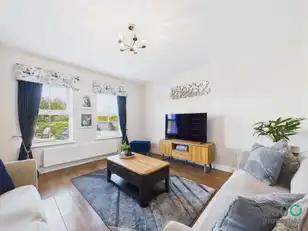 15 Mount Davys RoadImage 3
