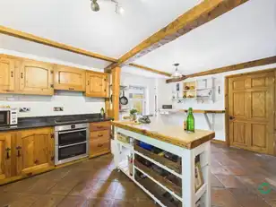 10 Greenfield RoadImage 8