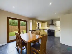 3 Parkmore HeightsImage 11