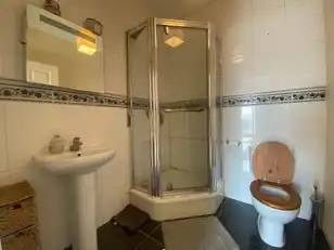 Apt 58 Clarendon QuayImage 9