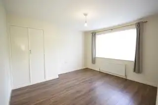 4 Glendale Avenue EastImage 4