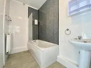 33 Sandhurst DriveImage 9