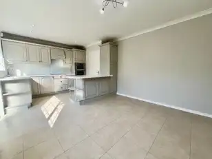 16 Chippendale CourtImage 4