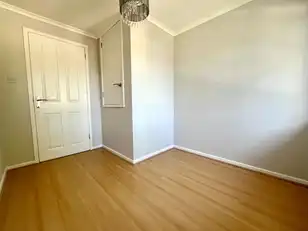 16 Chippendale CourtImage 8