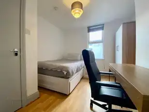 18 Wellington Park AvenueImage 11