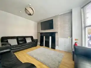 18 Wellington Park AvenueImage 5