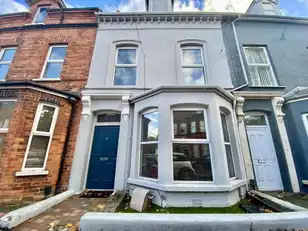 Image 1 for 18 Wellington Park Avenue