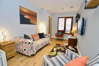 8 Hyndford StreetImage 3