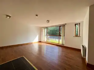 Apt 8 Forthriver RoadImage 2