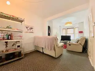 33 St Albans GardensImage 3