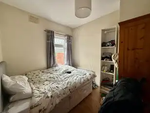 64 Sandhurst GardensImage 6