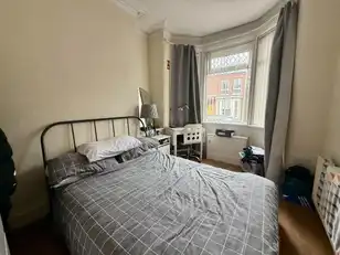 64 Sandhurst GardensImage 4