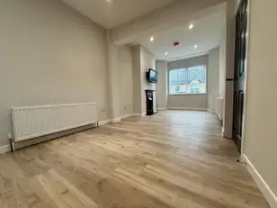 137 Euston StreetImage 2