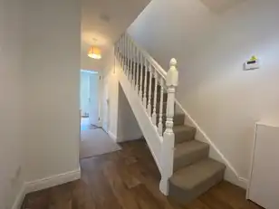 5 Rawdon Court MewsImage 3