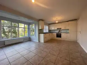 10 OakfieldsImage 4