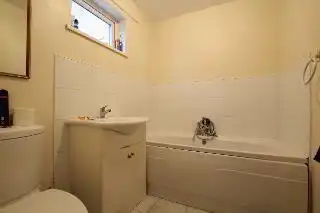18 Sloanhill MewsImage 9