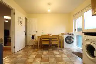 18 Sloanhill MewsImage 4