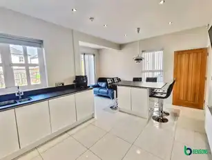 3 Shell Hill CourtImage 5