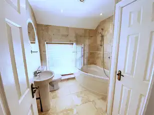 3 Manor Farm CourtImage 6